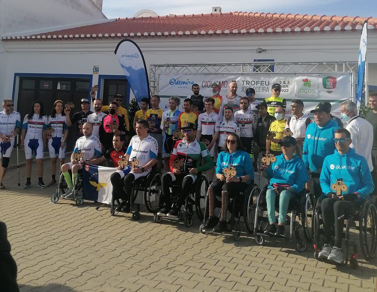 Associação Salvador estreia-se em competição e conquista 8 pódios no paraciclismo