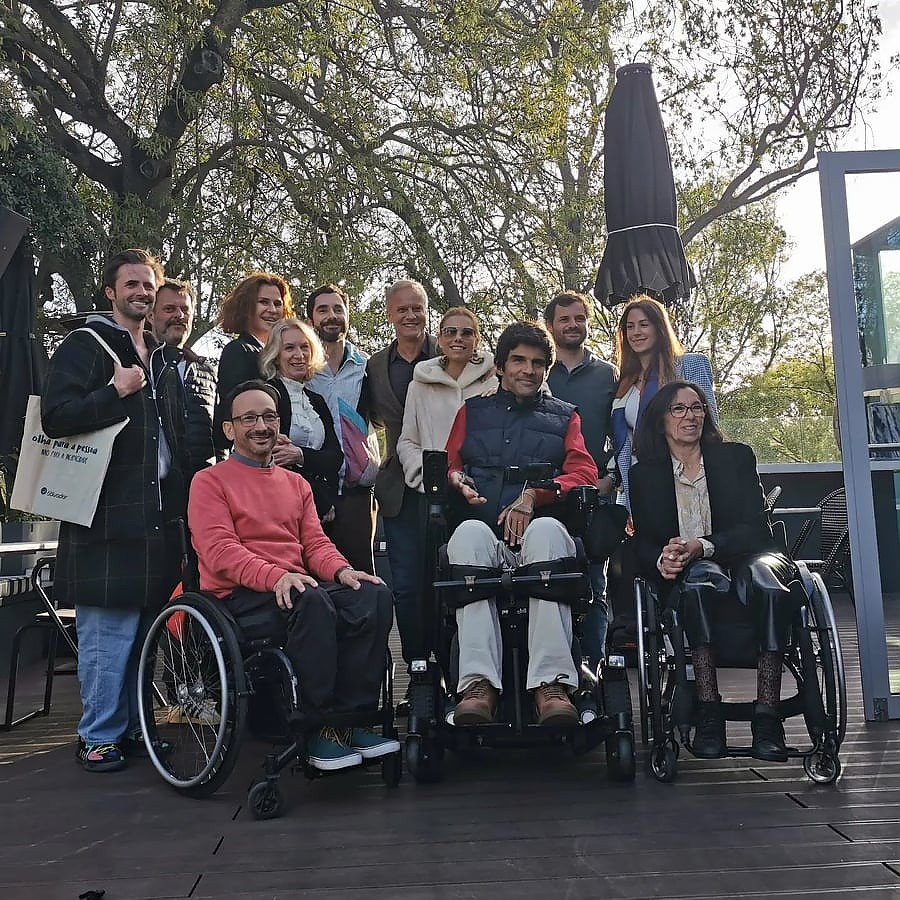Associação Salvador sensibiliza figuras públicas para a temática de deficiência motora