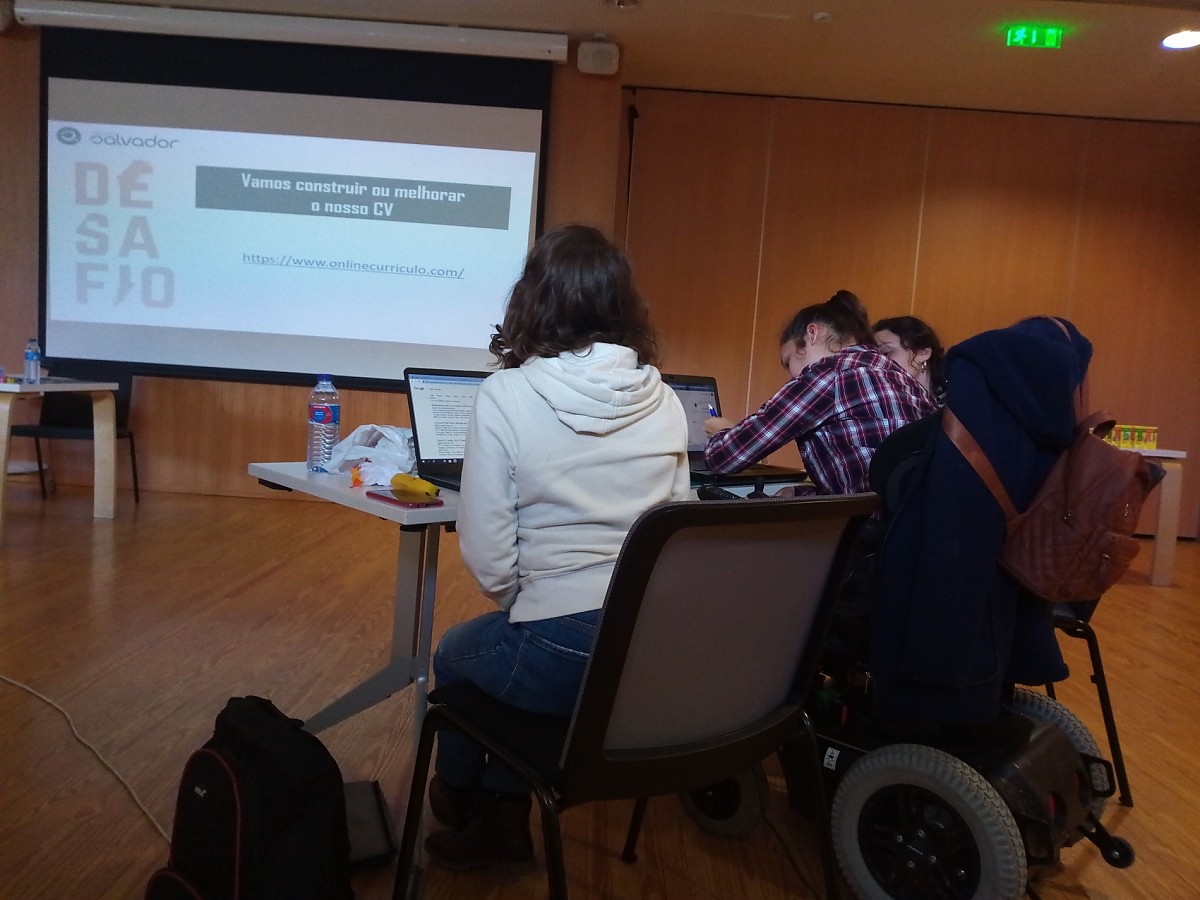 Workshop de ferramentas no projeto de Apoio ao Emprego - Porto