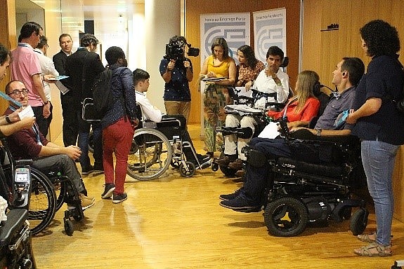 Semanas intensivas de capacitação e procura de emprego para 40 candidatos com deficiência no Porto e de 28 em Lisboa!